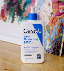 Cerave Daily Moisturing Lotion Normal To Dry Skin 237ml (Oil-free moisturizer with hyaluronic acid)